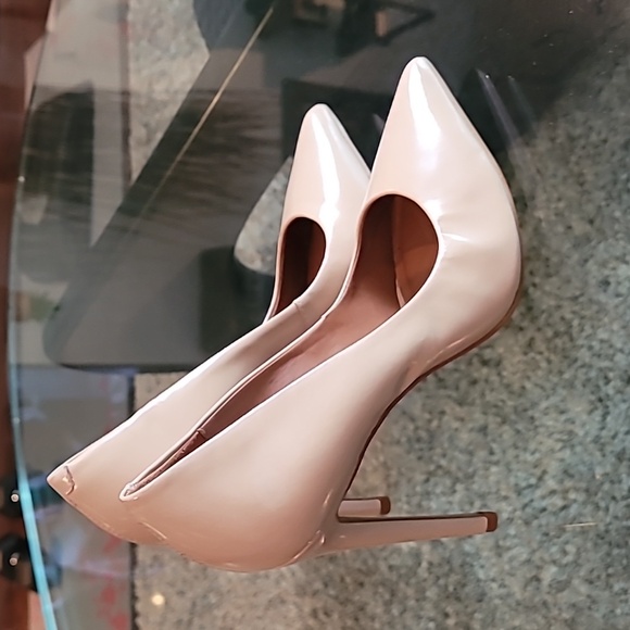 Steve Madden neutral heels 7 - Picture 5 of 6